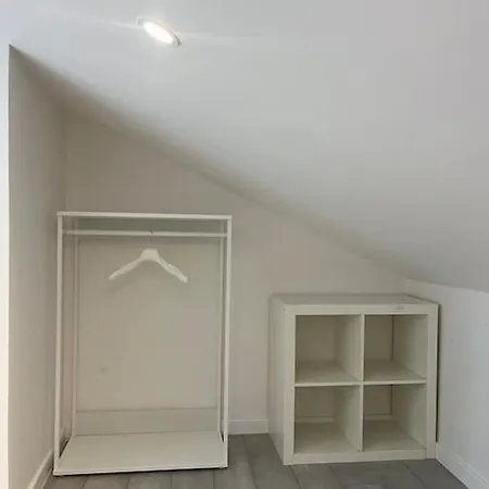 Apartment Orange Allure Flats